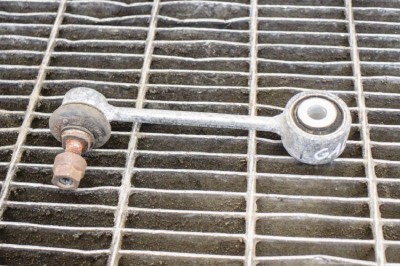 Bieleta stabilizatoare dreapta spate PORSCHE PANAMERA 970 2015 OEM: 97006905,970.069.05 11170162 foto
