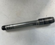 Suzuki GSXR GSX-R 750 Srad Injectie 1996-1999 Ax roata fata