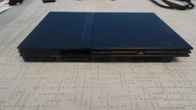 Playstation 2, model SCPH - 70004 foto