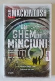 UN GHEM DE MINCIUNI , VOLUMUL II DIN SERIA FFION MORGAN , roman de CLARE MACKINTOSH , 2025