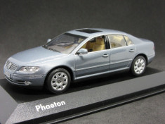 Macheta Volkswagen Phaeton Minichamps 1:43 foto