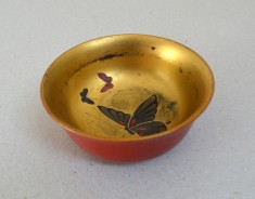 Vechi bol papier m&acirc;ch&eacute; cu fluturi Japonia cca 1900