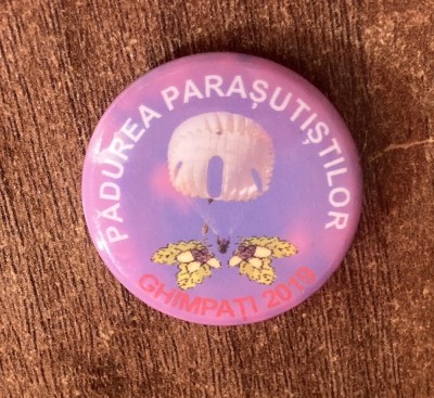 QW9 I 40 - Insigna - tematica militara - parasutism - Padurea parasutistilor - Ghimpati 2019 foto