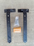 Două seturi a c&acirc;te două balamale robuste de tip &bdquo;c&acirc;rlig și bandă&rdquo;, proveniență Anglia, produse de brandul Gatemate
