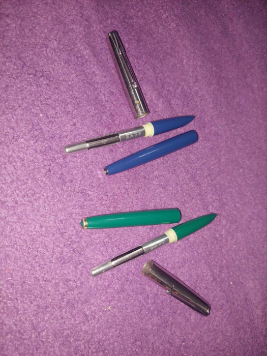 2 Stilouri vechi de colectie-Verde/Albastru.STILOU CHINEZESC GOLDEN STAR 535