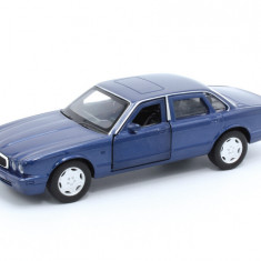 Macheta auto Jaguar XJ6 albastru, pull back, 1:36 Tayumo