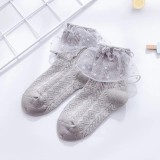 Sosetele gri cu model din tesatura si volanas din tulle (Marime Disponibila: