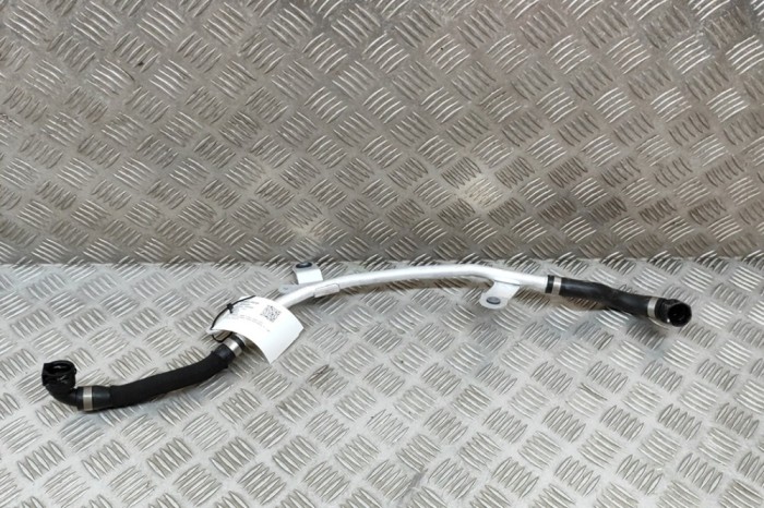 Furtun de lichid de răcire BMW 4 Gran Coupe G26 2022 OEM: 8597295 22660289