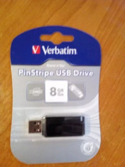 Stick USB 8 GB Verbatim foto