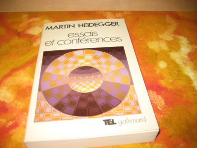 Essais et conferences Martin Heidegger foto