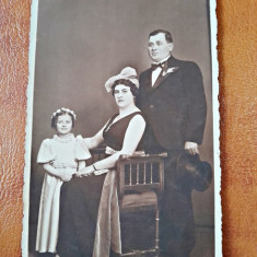 Fotografie tip Carte Postala, foto de familie 1938, necirculata