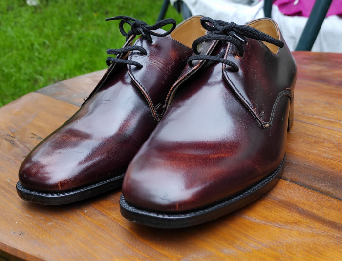 Pantofi clasici vintage din piele made in Britain, marca Saxone mărime 41
