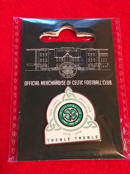 Insigna fotbal - CELTIC GLASGOW (produs nou, oficial)