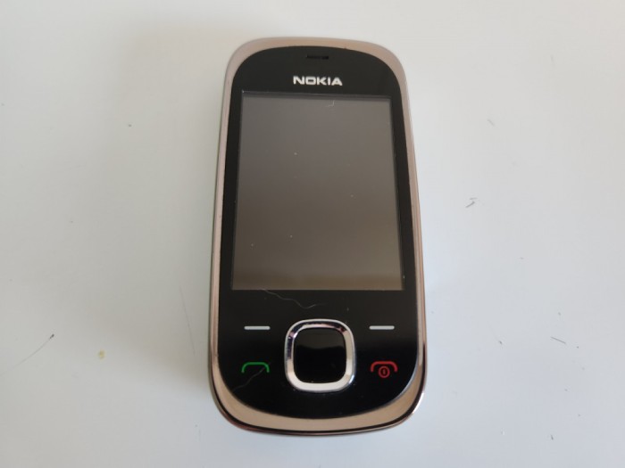 Telefon Nokia 7230 negru reconditionat