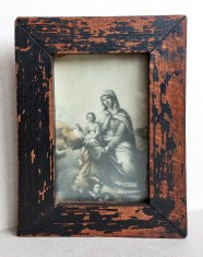 Icoana veche inramata Maica Domnului cu Pruncul Iisus, foto pe carton anii 20
