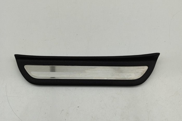 Ornament prag st&acirc;nga spate KIA CEE\&#039;D Hatchback CD 2023 OEM: 85878-J7000,85877-J7000WK | 31975990