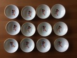 12 boluri farfuri mici pentru sos creme decor din portelan liling made in china model baiat jucator de ping pong tenis de masa
