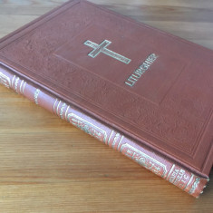 LITURGHIER 1950 TIPARIT CU BINECUVANTAREA PF PATRIARH JUSTINIAN