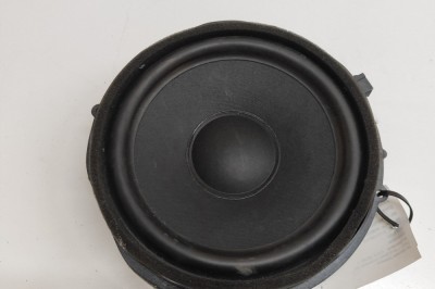 Subwoofer TESLA MODEL S 2018 OEM: 1004833-03-A | 31875258 foto
