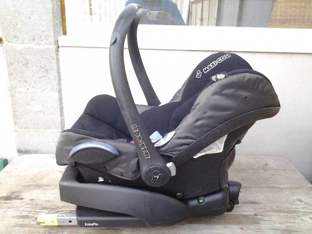 Maxi Cosi Isofix Black 0 13 Kg Scoica Copii Scaun Auto 0 0 13 Kg Opus Directiei De Mers Okazii Ro