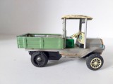 Jucarie veche camion tabla anii 50 Made in Japan Cragstan Ford Model-T frictiune