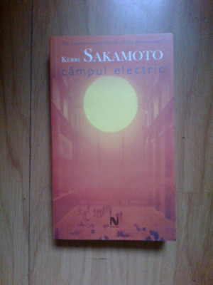 z1 CAMPUL ELECTRIC de KERRI SAKAMOTO (ca noua) foto
