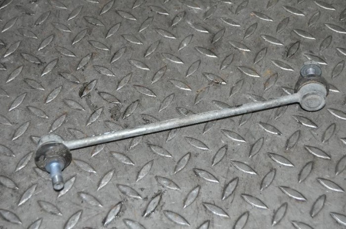 Bieleta stabilizatoare dreapta față BMW 6 Cabrio F12 2015 3639130