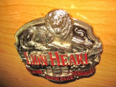 4560-Catarama Vintage metal emailat-LION HEART. Rich mellow-ALL GOODS WORTH... foto