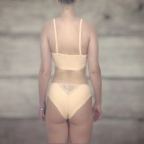 Cumpara ieftin Chilot Brazilian Dama Luan, Bumbac &amp; Dantela, Bej, Marimea L, Confortabil, Elegant - Alb, Bej, Bleumarin, Negru, Rosu