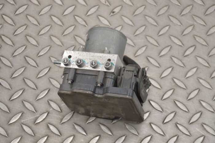 Pompa ABS NISSAN JUKE F16 2021 OEM: 476604302R 18271289