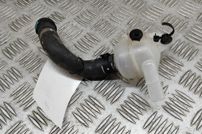 Furtun de lichid de răcire JAGUAR I-PACE X590 2018 OEM: J9D3-8D202-AB,J9D3-8K586-AB 28706438