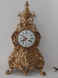Superb ceas de șemineu de dimensiuni impresionante din bronz masiv Dore ,stilul francez Rococo ,prima jumătate a sec.19
