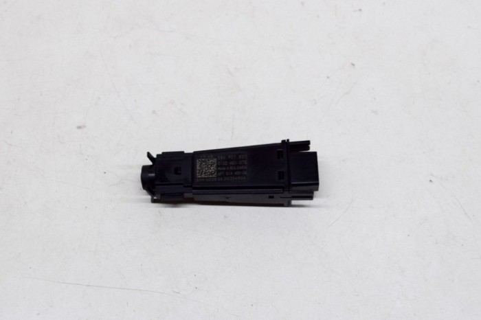 Senzor de temperatură VW ID.3 E11 2021 OEM: 6PT014400,5WA907527 | 13912674