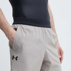 Under Armour pantaloni scurți de antrenament Peak culoarea bej, 1376782