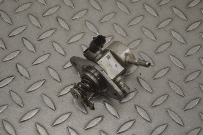 MASERATI GHIBLI M157 2017 OEM: 0136868C,PHP099,1004,04917-KA SKU: 22925457