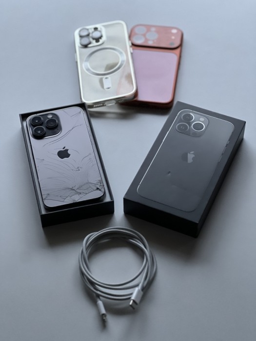 iPhone 13 Pro Graphite &bull; 128GB &bull; Fullbox + 2 huse &bull; Liber retea