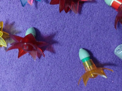 LOT FASUNGURI VECHI QORIGINALE joc lumini vechi Craciun,instalatie pom de iarna FLORI ,PRIMA FOTOGRAFIE ESTE DE INFOQRMARE foto