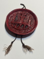 Basorelief reprezentand un sigiliu medieval din ceara rosie anul 1250