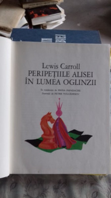 PERIPETIILE ALISEI IN LUMEA OGLINZII - LEWIS CARROLL foto