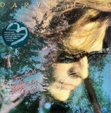 VINIL LP Daryl Hall &ndash; Three Hearts In The Happy Ending Machine (VG+)