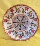 FARFURIE DECORATIVA DIN CERAMICA DE HOREZU-ARTIST STEFANESCU MARIA-DIAMETRU 26 CENTIMETRI