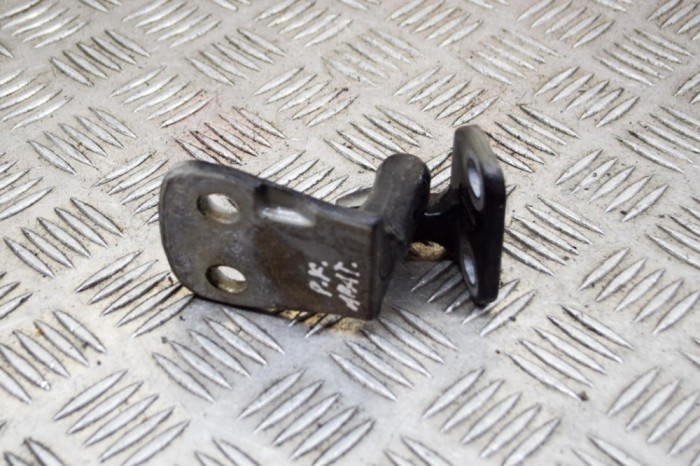 Balama ușă st&acirc;nga față LAND ROVER DISCOVERY III L319 2006 OEM: BDB780072 13869986
