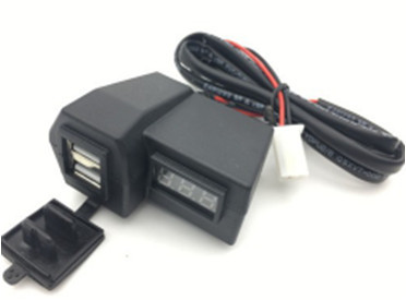 Mufa USB + voltmetru moto Cod:052202 Automotive TrustedCars foto