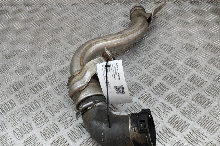 Furtun de lichid de răcire OPEL VIVARO Combi 2016 OEM: 93451667,144603145R | 28595196
