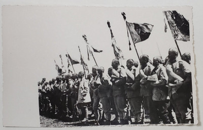 JURAMANTUL VOLUNTARILOR ARDELENI INTORSI DIN RUSIA PENTRU A LUPTA ALATURI DE FRATII LOR DIN REGAT , FOTOGRAFIE , IASI , 15 IUNIE , 1917 foto