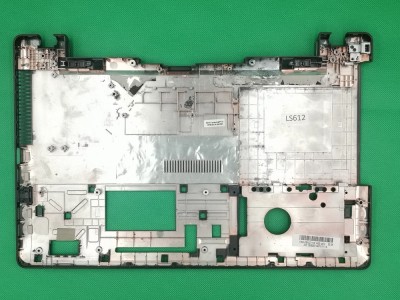 ASUS X552L Capac Inferior Capac Baza SWAP foto
