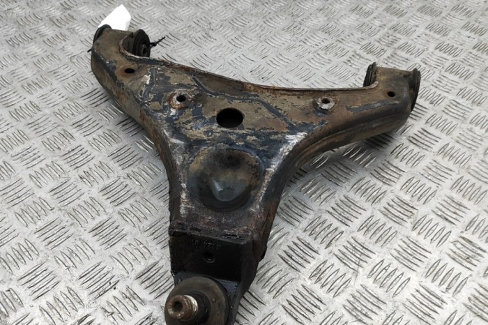 Braț inferior dreapta față VW CRAFTER 30-50 Furgon 2E_ 2016 OEM: 2E0407152M 27752348