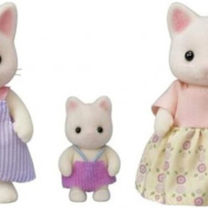 Figurine Sylvanian Families - Familia Pisicutelor Floral