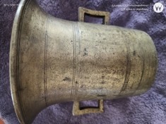 mojar mare bronz ,cu manere rotunde , circa 25 cm inaltime , diametru la parte superioara circa 17cm ,superb
