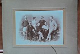Fotografie pe carton, familie, inceput de secol XX